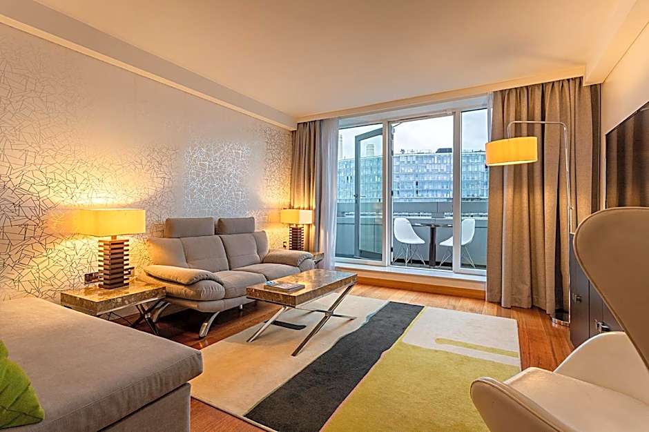 Pestana Chelsea Bridge Hotel & SPA