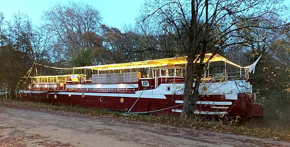 péniche Ino Lefkothea II chambre d'hôtes