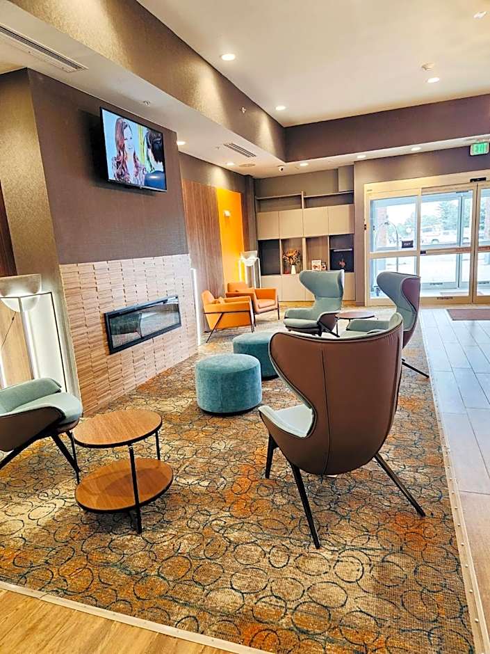 Comfort Suites Cheyenne