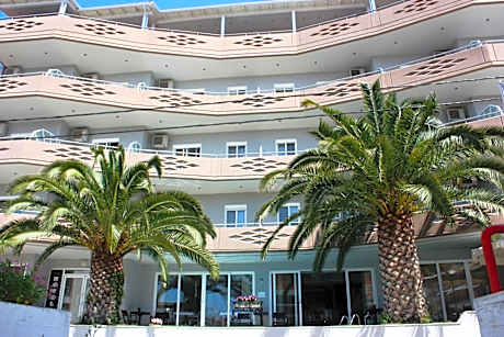 Hotel Cariatis