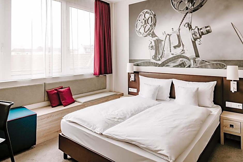 Vienna House Easy by Wyndham  München