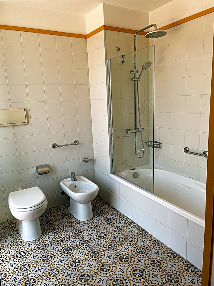 B&B Faraglione