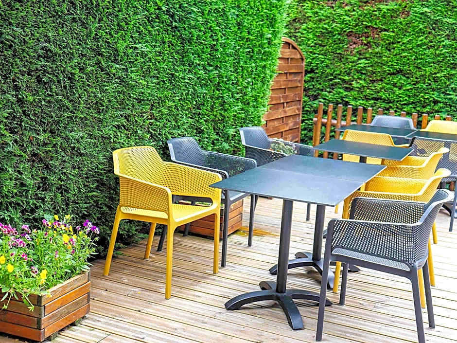 ibis Calais Car Ferry