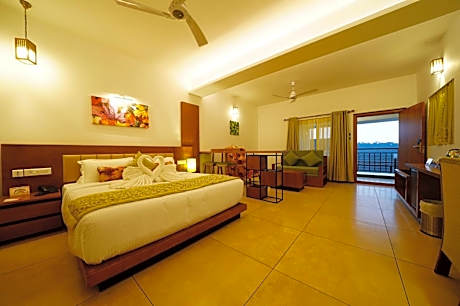 Golden Suite