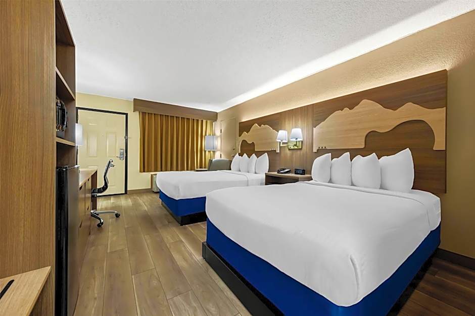 Best Western Center Pointe Inn