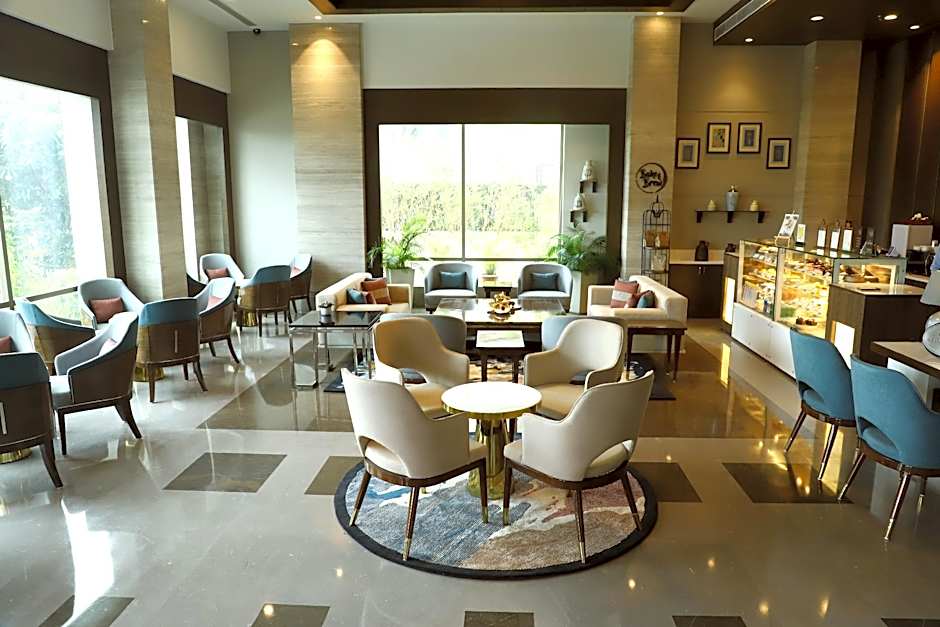 Efcee Sarovar Premiere