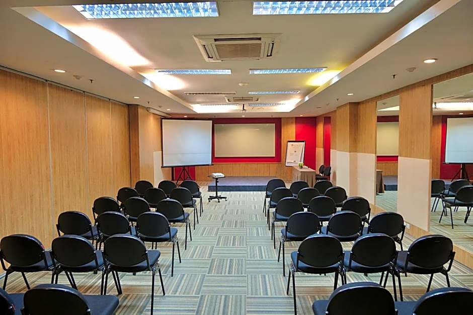 @HOM Semarang Simpang Lima