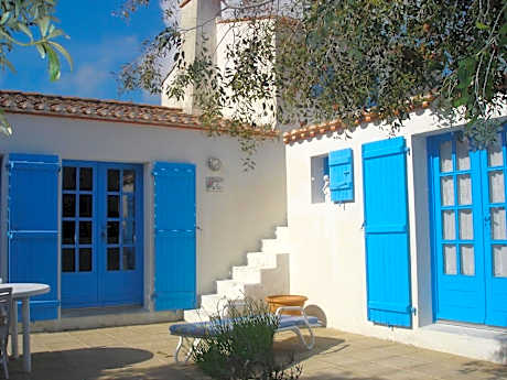 Le Buzet Bleu Bed & Breakfast