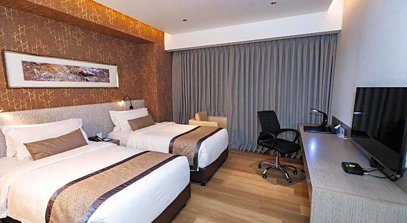 Best Western Plus Maple Leaf