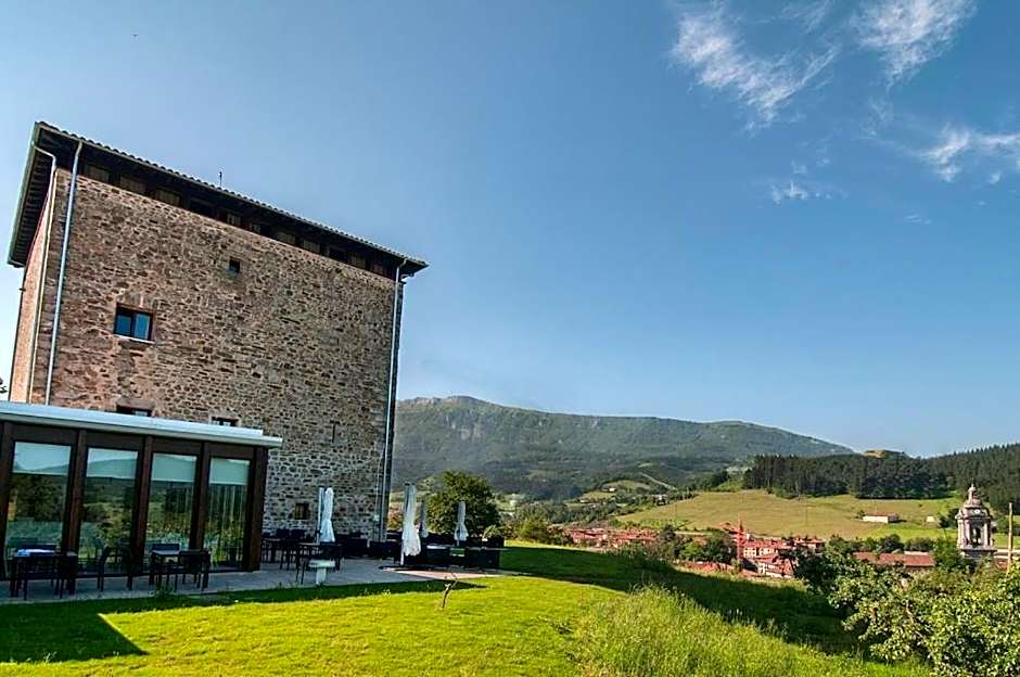 Hotel Boutique Torre Zumeltzegi