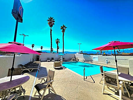 Motel 6-Palm Desert, CA - Palm Springs Area
