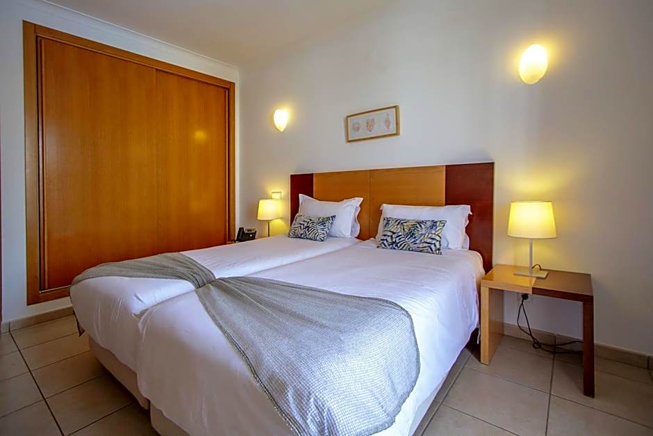 Aquamar Albufeira Aparthotel