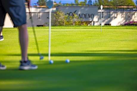 Korineum Golf & Beach Resort - Alojamientos en KYRENIA