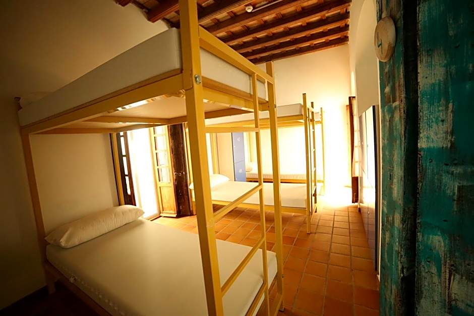 Wake up in Tarifa Hostel & Restaurant Lounge