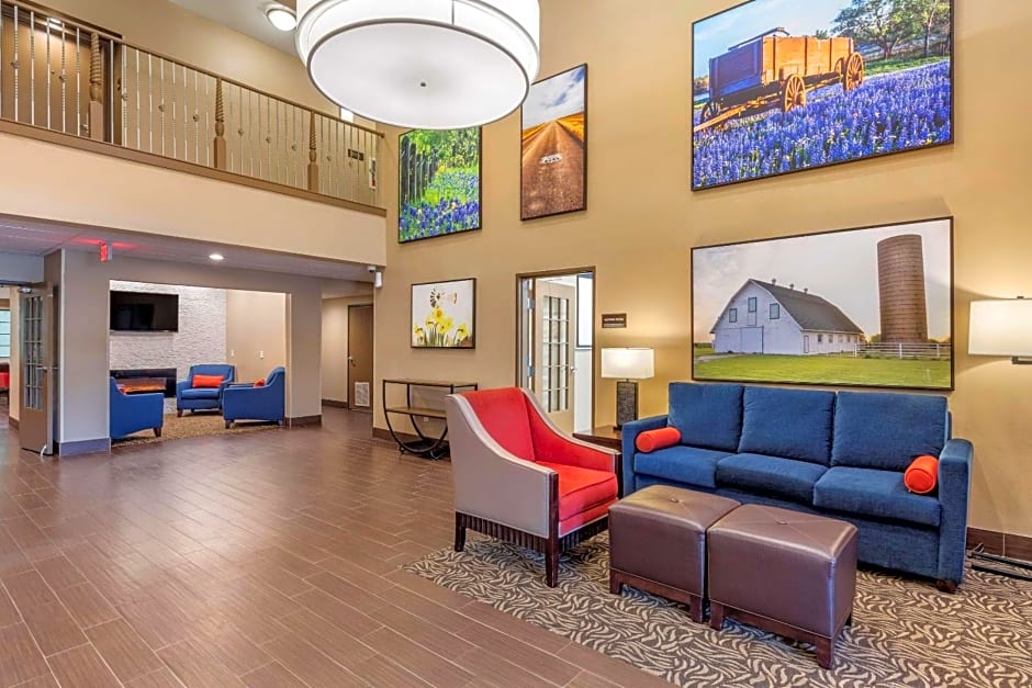Comfort Suites Lufkin – Lufkin, TX