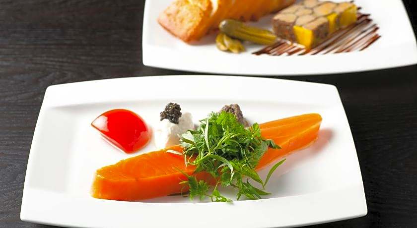 The Gate Hotel Kaminarimon by Hulic