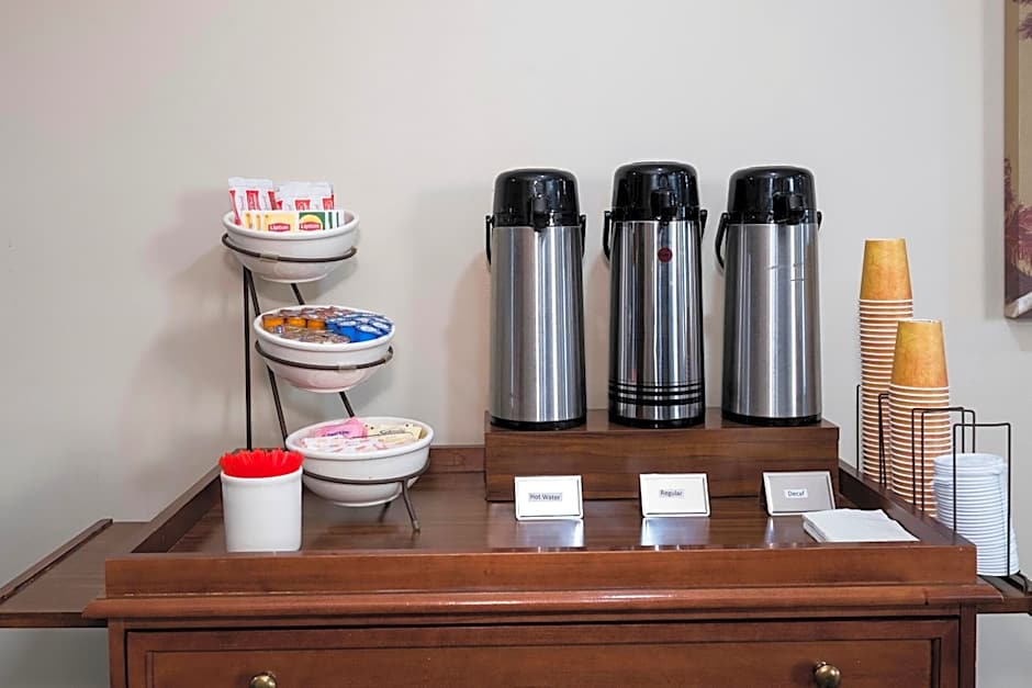 Red Roof Inn & Suites Stafford