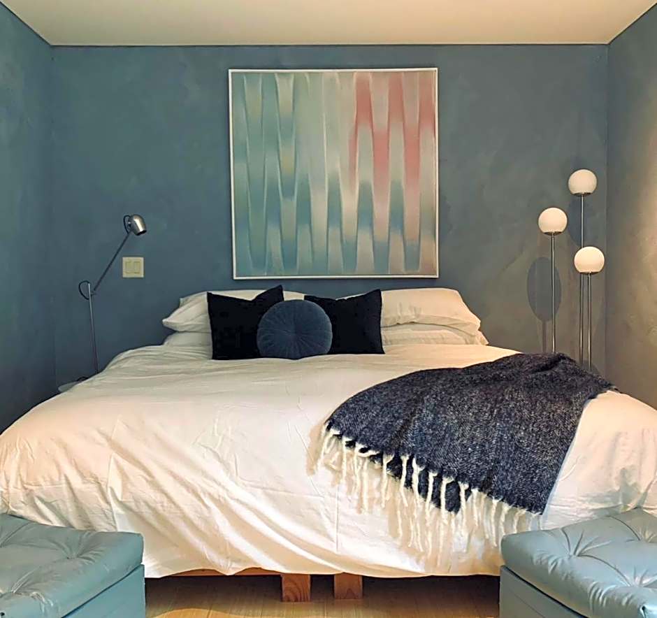 The Trail in Adams - Berkshires' Art Hotel