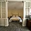 Hotel Embassy