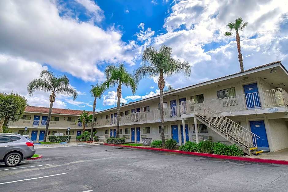 Motel 6 Chino, CA