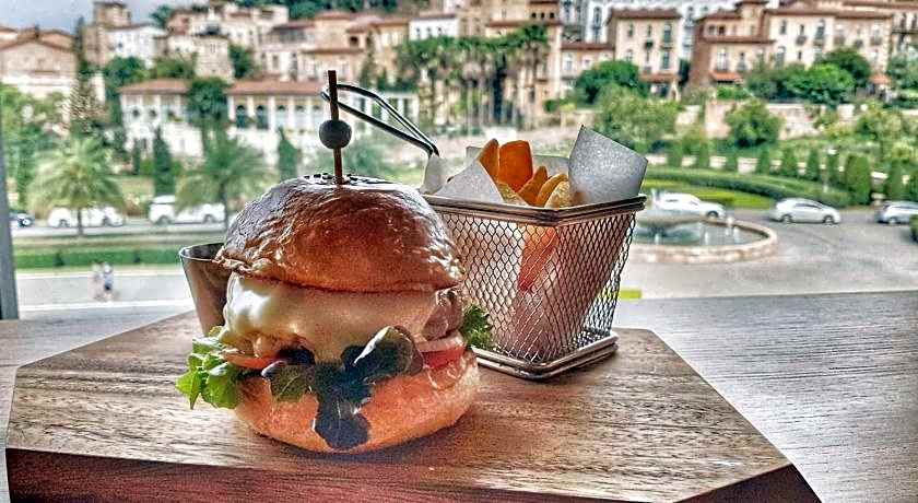 Toscana Piazza by Toscana Valley