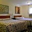 Twin Oaks Motel