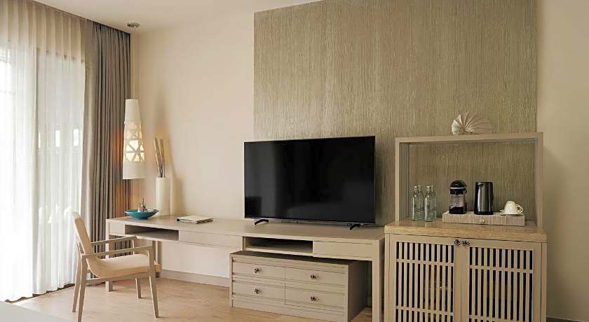 Pullman Phuket Arcadia Naithon Beach Resort