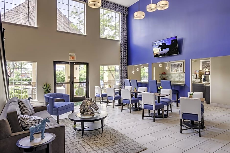 Guesthouse Inn & Suites Lexington
