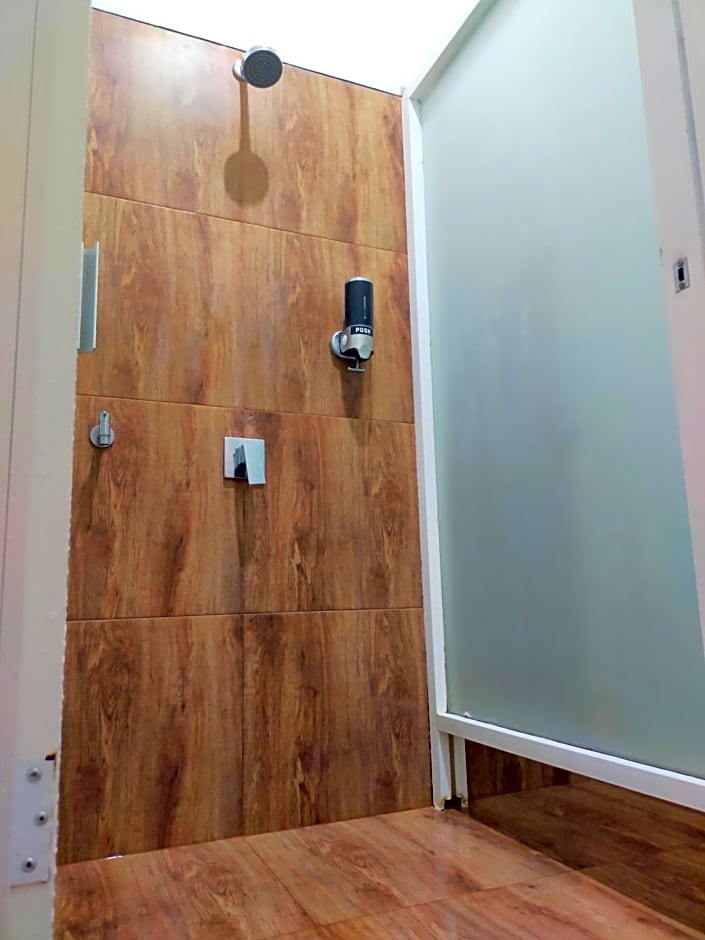 SEMERU HOSTEL MALANG