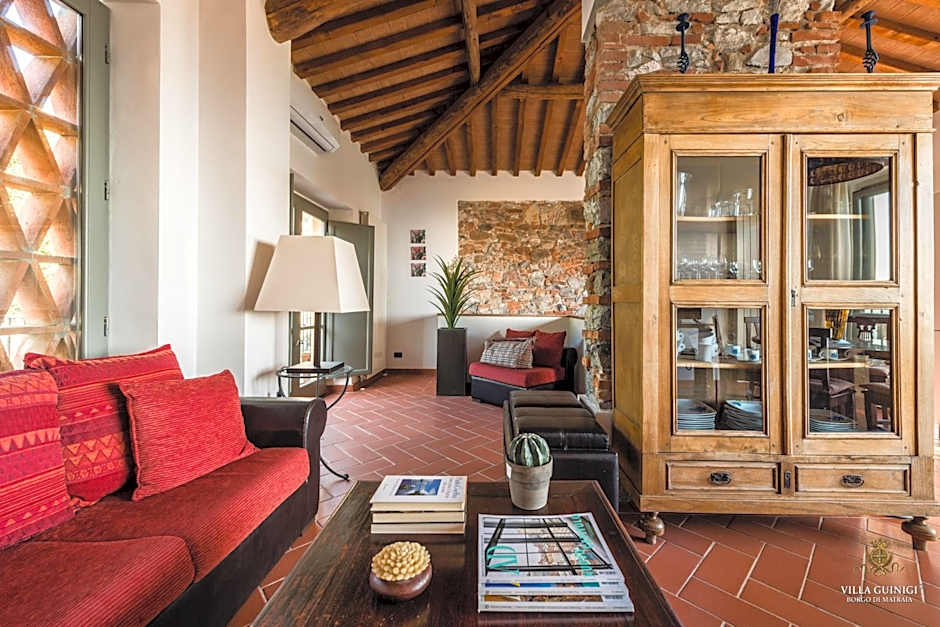 Tenuta Guinigi Antico Borgo di Matraia - Exclusive Holidays apartments & Pool