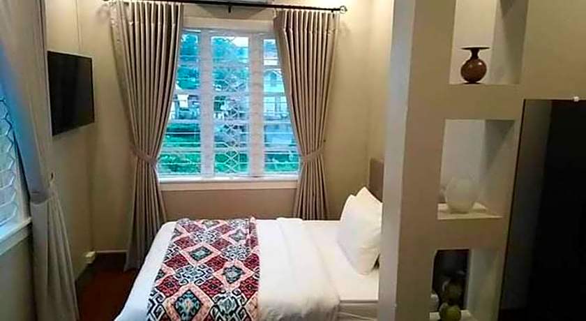 R Bed & Breakfast