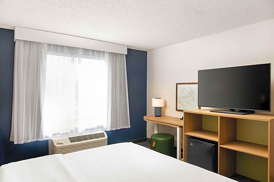 Spark by Hilton Salt Lake City Airport