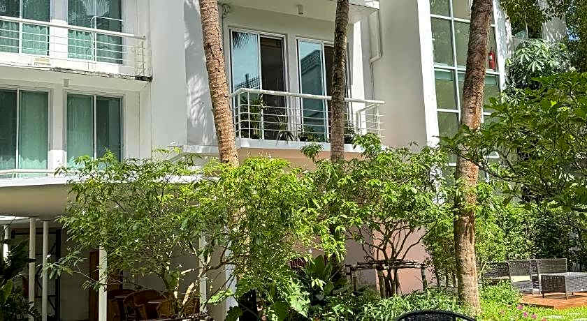 Townhouse PK Garden