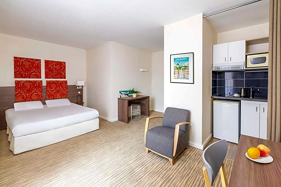 Kyriad ChambÃ©ry Centre - HÃ´tel et RÃ©sidence