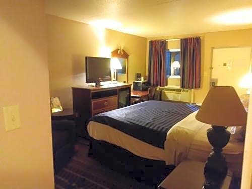 Days Inn by Wyndham Hot Springs