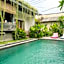 The Kumpi Bali by The Lavana