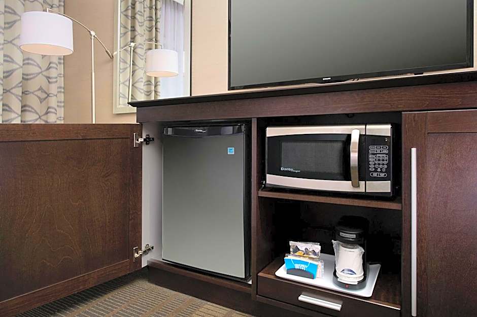 Hampton Inn By Hilton & Suites Falls Church/Seven Corners, VA