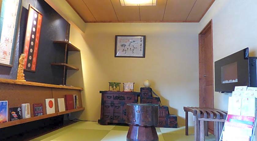 Minshuku Kuwataniya Ryokan