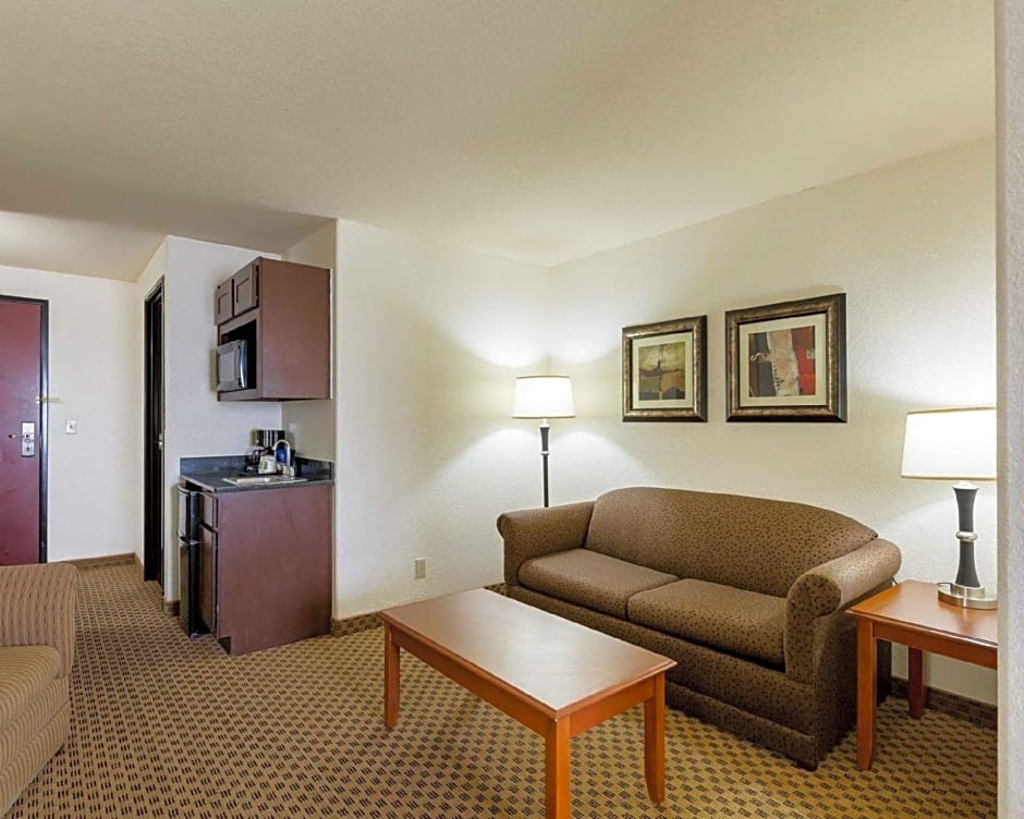 Quality Suites Huntsville