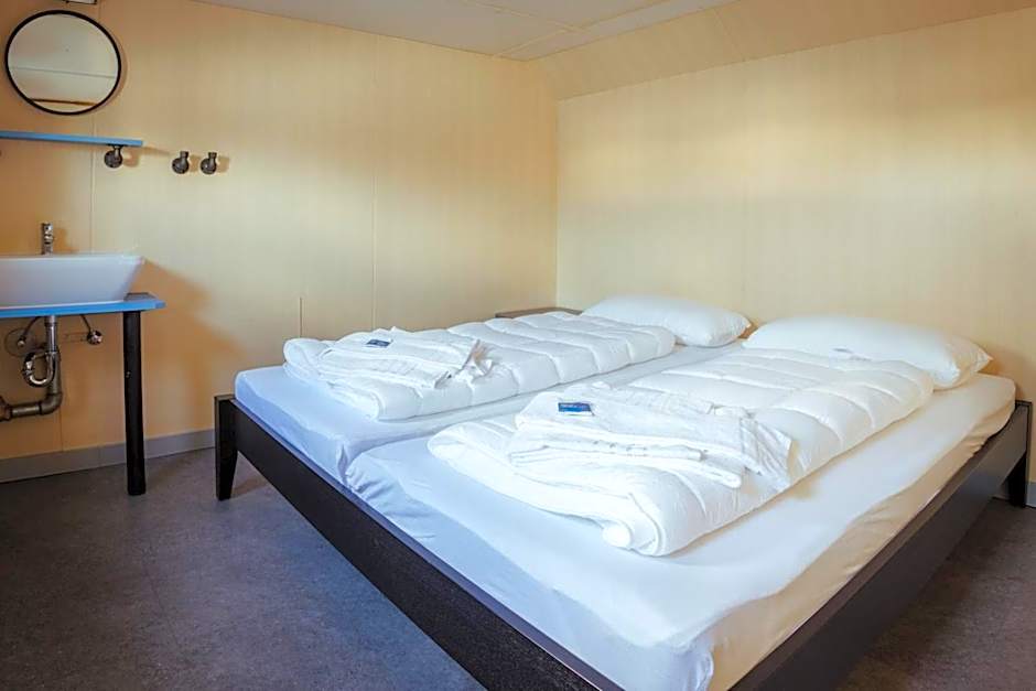 ARCONA - Übernachten auf dem Wasser - direkt am Bontekai