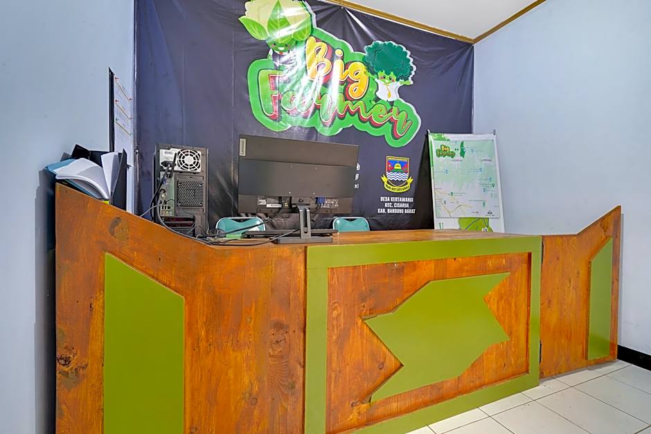 OYO 91156 EcoTourismBigFarmerDesaKertawangiSyariah