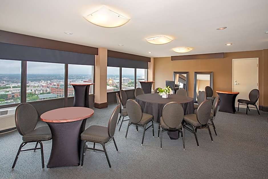 Crowne Plaza Hotel Kansas City Downtown By IHG