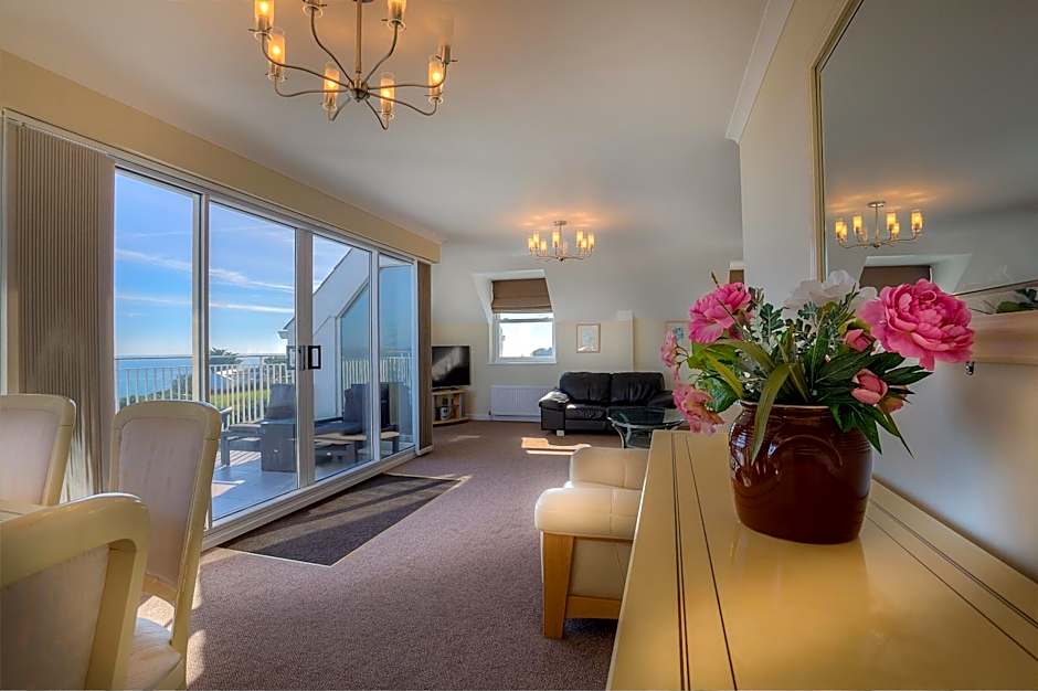 Photo 1 of 10 of Suite