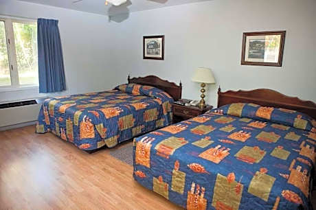 Queen Room with Two Queen Beds