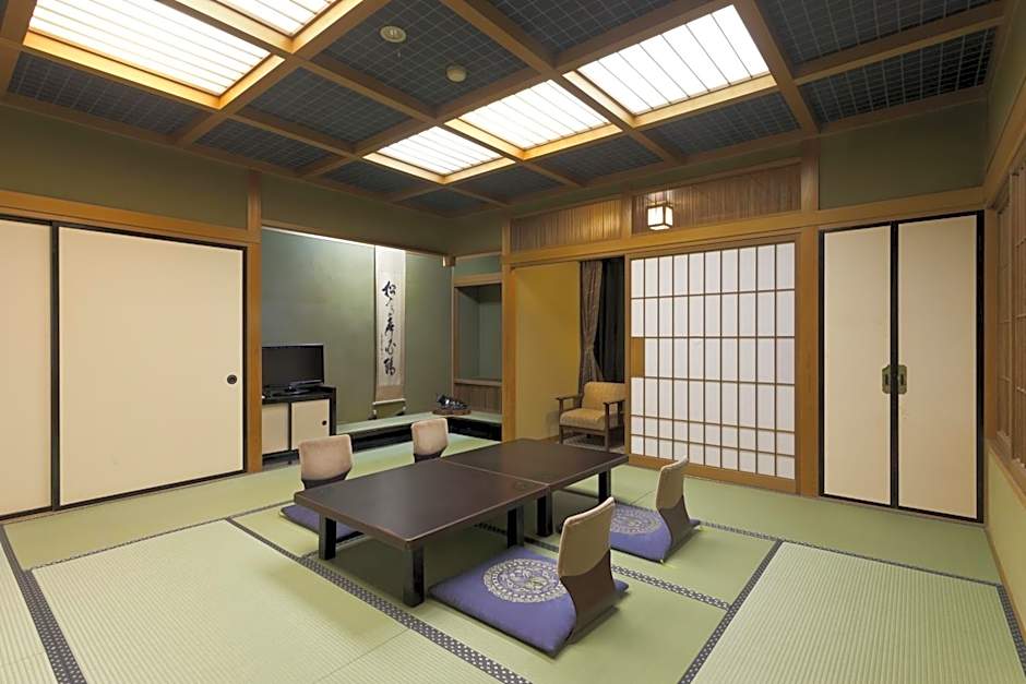 Okada Ryokan Warakutei