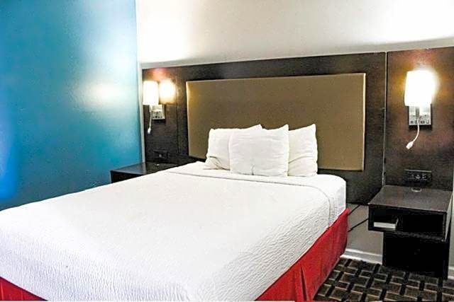 Days Inn by Wyndham Little River