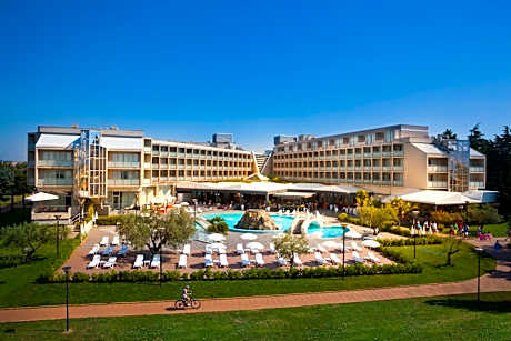 Aminess Vival Maestral Hotel