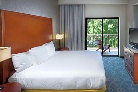 Premium King Room with Balcony