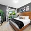 Beverly Grove Chic City Oasis 2 BR Apt with Den 138