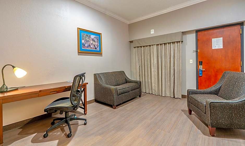 Wyndham Garden Baronne Plaza New Orleans